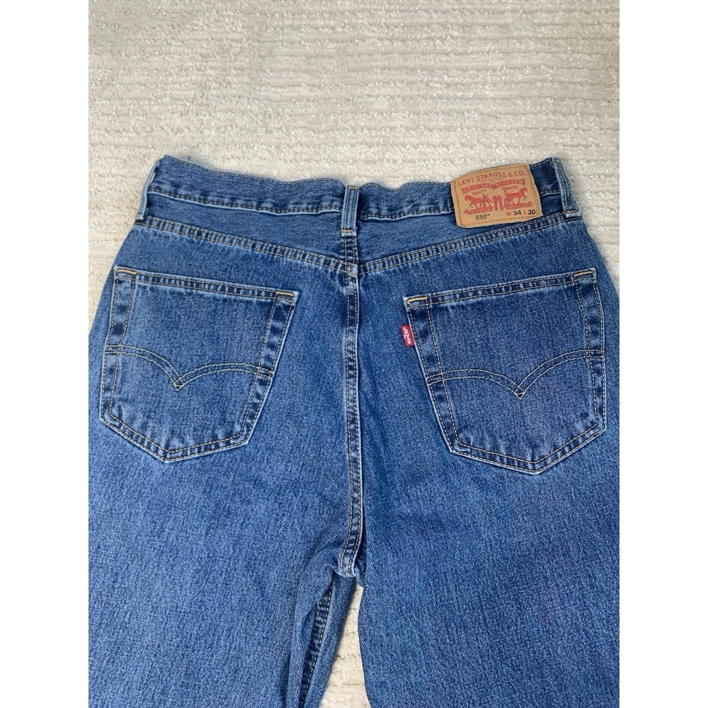 Levis 550 Men's Relaxed Tapered Jeans Vintage Y2K size 34x30 Blue Medium Wash - Picture 7 of 14
